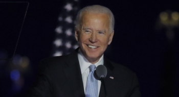 Biden vai pedir quarentena a passageiros internacionais